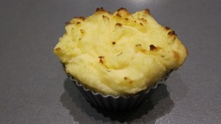 kartoffel med pikantost i muffinform